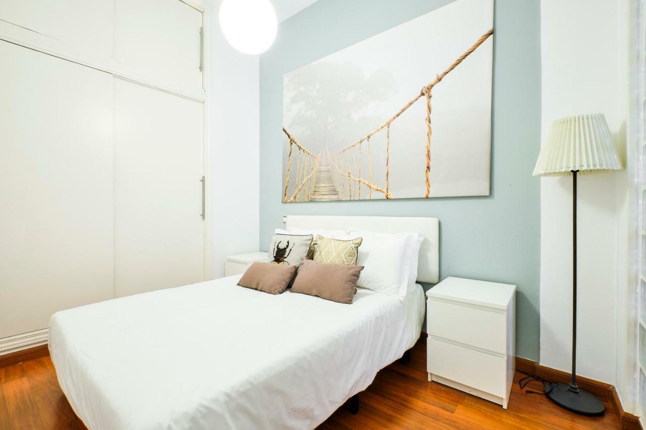 Puerta Del Sol Boutique Apartment Мадрид Екстериор снимка