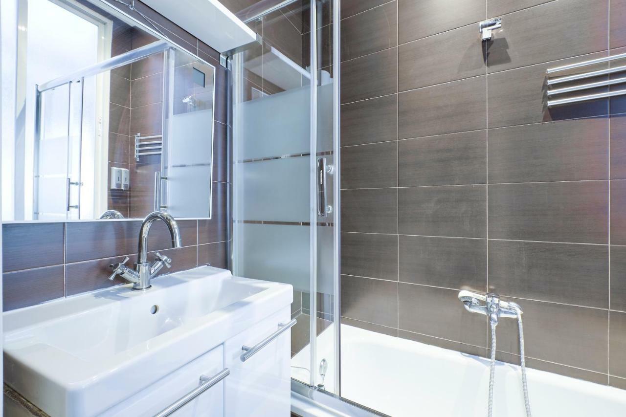 Puerta Del Sol Boutique Apartment Мадрид Екстериор снимка